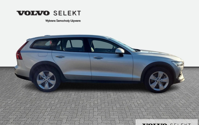 Volvo V60 Cross Country cena 172900 przebieg: 77670, rok produkcji 2021 z Orzysz małe 326